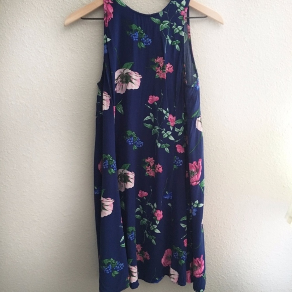 5 for $20! Old Navy Blue Floral Print Dress